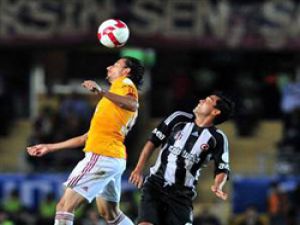 Galatasaray derbiyi de boş geçmedi