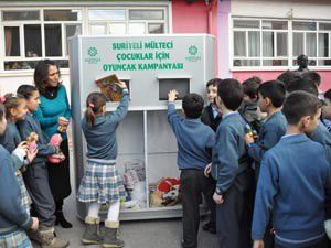 Suriyeli çocuklara oyuncak kampanyası sürüyor