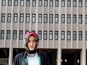 Başörtülü avukatlar duruşmalara girmeye başladı