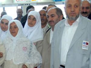 Diyanet hacı adaylarından yoklama alıyor