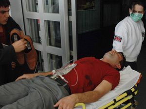 Bir öğrenci okul çıkışında bıçaklandı