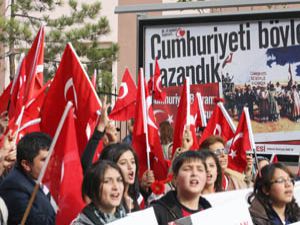 Şehit ve gazi ailelerinden açılım protestosu