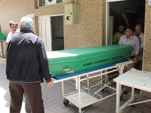 Arkadaşlarını kurtarmak isterken öldü