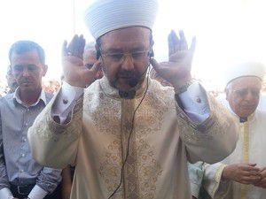 Görmez, Osman Keleşin cenazesine katıldı