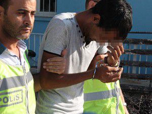 Önce kameraya sonra polise yakalandı
