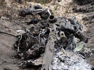 Düşürülen helikopterin enkazı