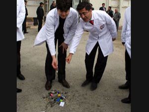 Eczacılar SGK ya tepki gösterdi