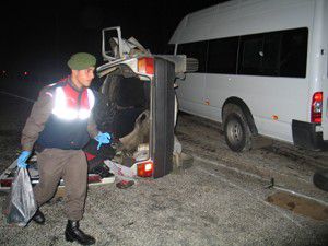 Konyada trafik kazası: 2 ölü, 9 yaralı