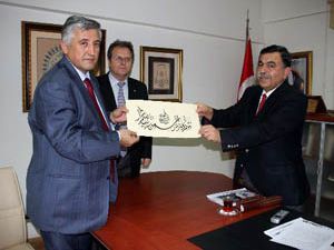 Tacikistan yazma eserleri değiştirmek istiyor