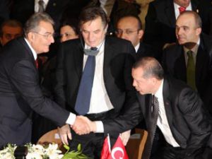 Mevlana törenlerinde açılım damgası