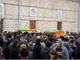 O kız kardeşlere hüzünlü veda