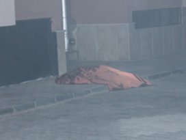 İkinci kattan düştü, öldü