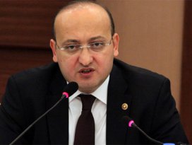 Yalçın Akdoğandan zehir zemberek yazı!
