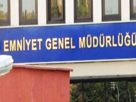 İstanbulda 38 polis müdürünün yeri değiştirildi