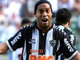 Ronaldinho transferinde sıcak gelişme!