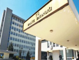 Maliyede 10 daire başkanı değişti