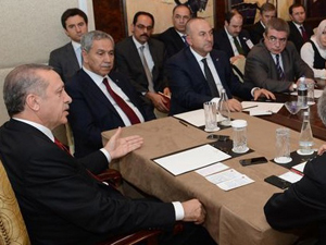 Erdoğan: Bu dost-modern bir darbedir
