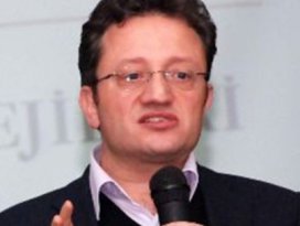 Peygamberimize hakaret eden yazarın yeni hedefi!