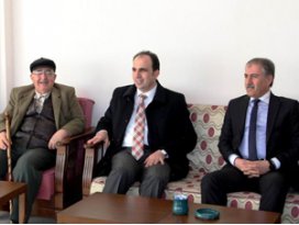 Başkan Altay, emekli konaklarını ziyaret etti