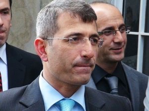 Zekeriya Öz burada Muammer Akkaş nerede?