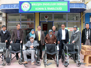 Engelli 5 vatandaş tekerlekli sandalyesine kavuştu