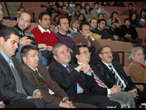 Çelik,Selçuk iletişimin en iyiler arasında olduğunu söyledi