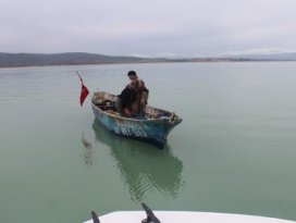 Beyşehirde balıkçılar ava paydos dedi