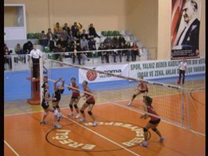 Aroma bayanlar voleybol da Ereğli Belediyespor üzgün