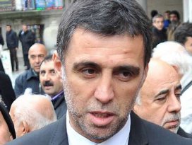 Hakan Şüküre cenazede büyük şok!