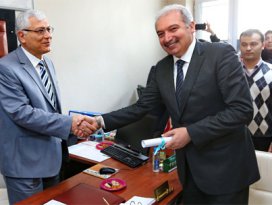 Başkan Mevlüt Uysal Mazbatasını aldı