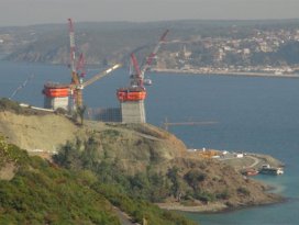 Üçüncü köprü çalışmalarına ara verildi