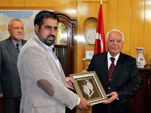 Pakistan heyetinden Müftü Özbuğdaya ziyaret