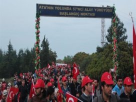 20 bin kişi 57. Alayın izinde yürüdü