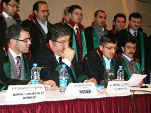 Avukatlardan milletvekillerine balyoz çağrısı