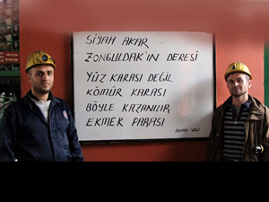 Babalarının öldüğü madende çalışıyorlar