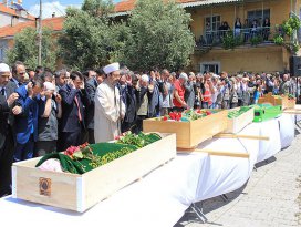 Türkiye  evlatlarını uğurluyor