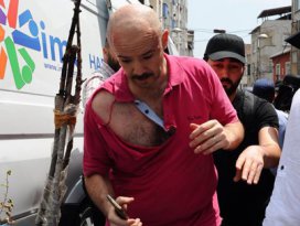 Savcının yanındaki emniyet amirine saldırı