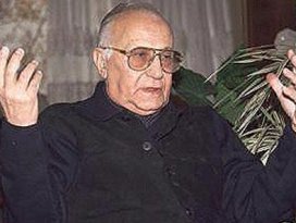 Cumhuriyet yazarından başörtülü kadınlara çirkin ifadeler