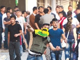 Eylemler sürece darbe girişimi