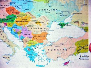 Test kitabında harita skandalı