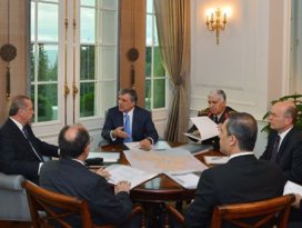 Operasyon dahil tüm seçenekler masada