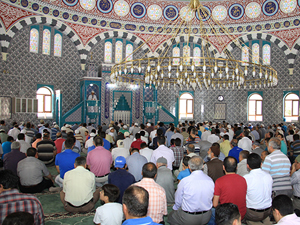Cevher Dudayev Camii ibadete açıldı