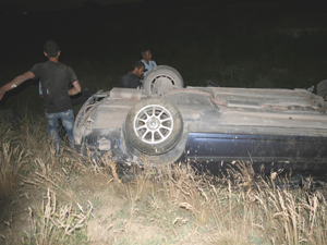 Otomobil şarampole yuvarlandı: 3 yaralı