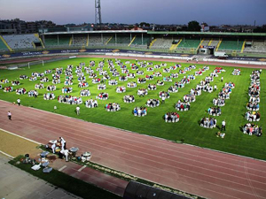 Konya Atatürk Stadyumunda iftar