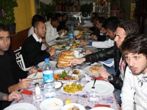 Konyaspora moral yemeği