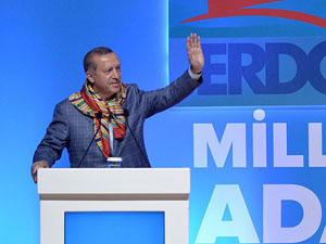 Türkmenlerin iç siyaset malzemesi yapılmamalı