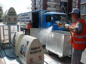 Karatay’da çöp konteynerleri dezenfekte ediliyor