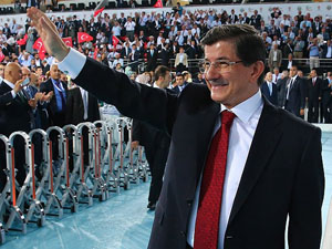 Davutoğlu bin 245 delegenin imzasıyla aday