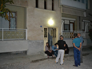 Hırsız dolaptaki eşyaları da çaldı