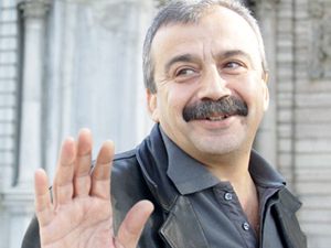 Esprileriyle Erdoğan çiftini güldürdü